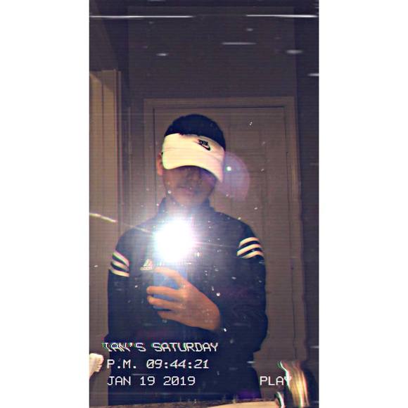 Meet your Posher, Ian - Picture 1 of 1